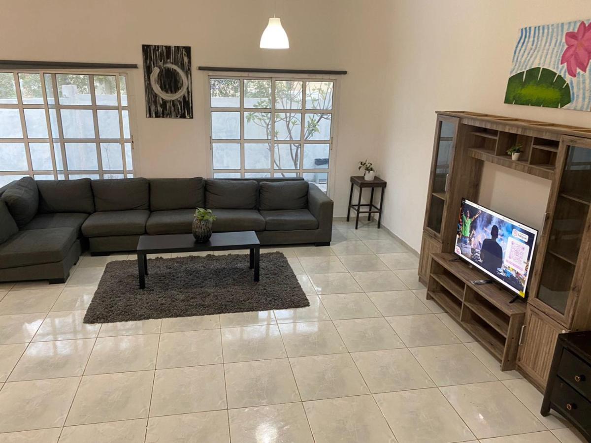 Comfortable Private Rooms In Compound Housing Dubai Exteriör bild