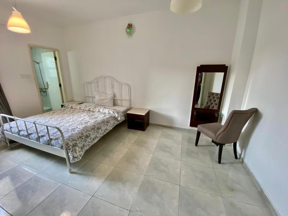 Comfortable Private Rooms In Compound Housing Dubai Exteriör bild
