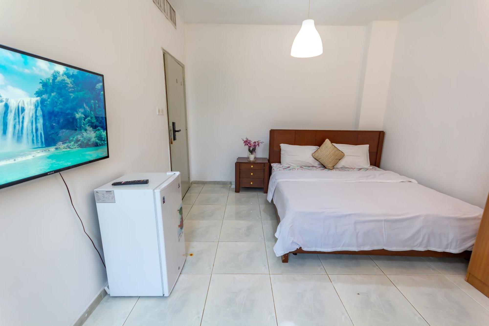 Comfortable Private Rooms In Compound Housing Dubai Exteriör bild